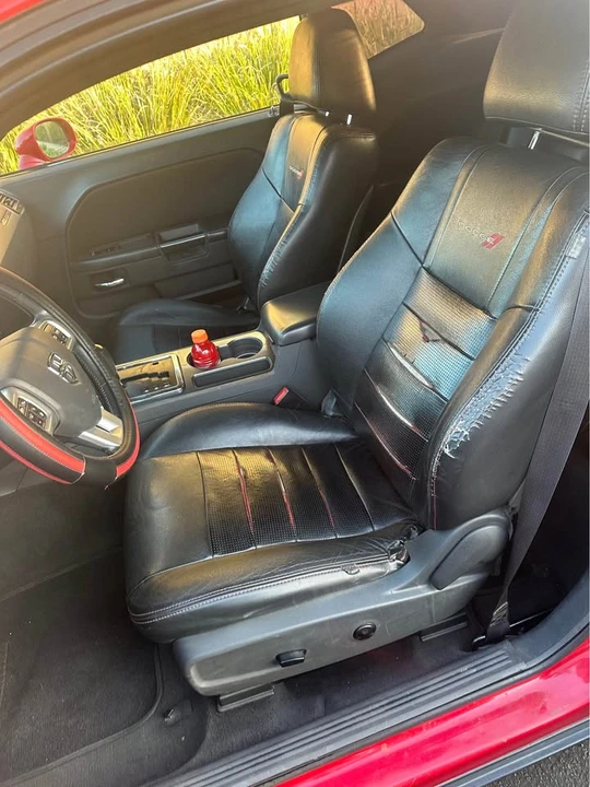 2011 Dodge Challenger 3rd Gen - Image 5 of 6