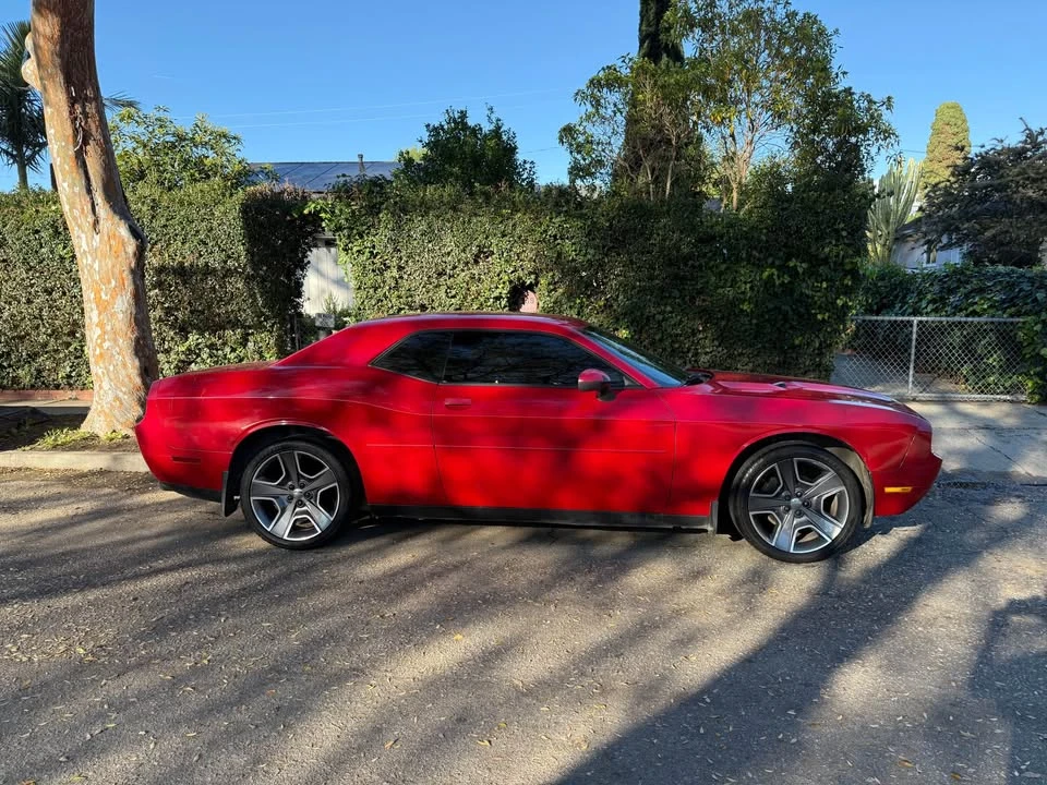 2011 Dodge Challenger 3rd Gen - Image 2 of 9