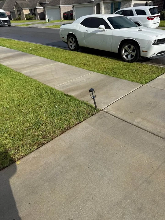 2011 Dodge Challenger 3rd Gen - Image 2 of 4