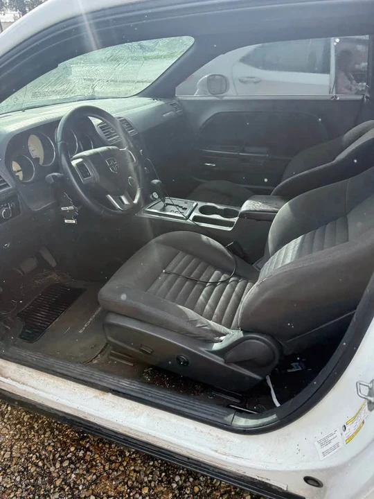 2011 Dodge Challenger 3rd Gen - Image 3 of 4