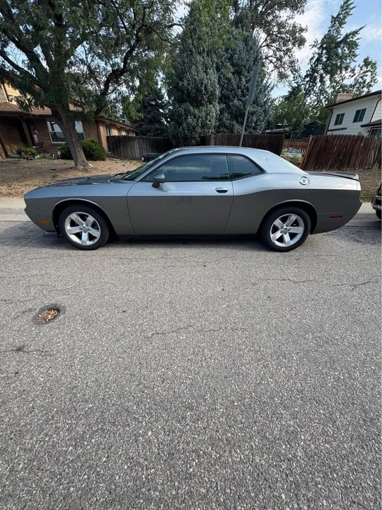 2011 Dodge Challenger 3rd Gen - Image 2 of 5