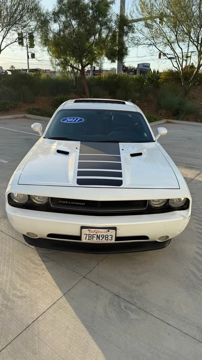 2011 Dodge Challenger 3rd Gen - Image 4 of 16