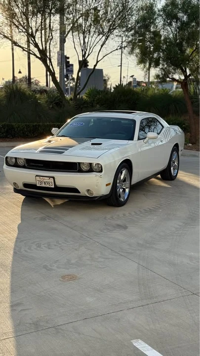 2011 Dodge Challenger 3rd Gen - Image 16 of 16