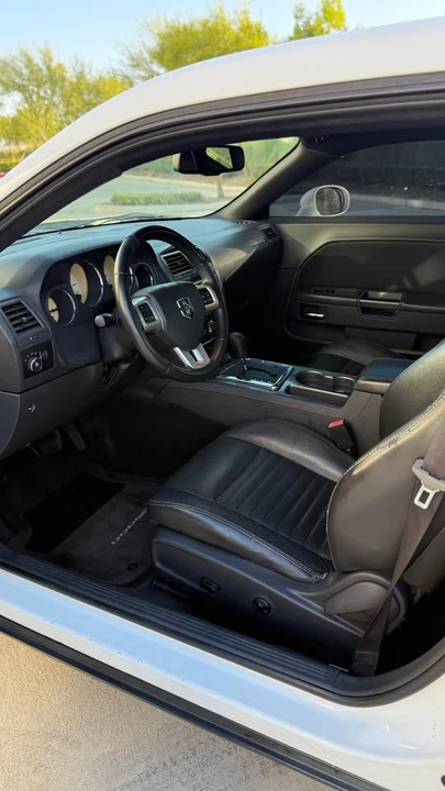 2011 Dodge Challenger 3rd Gen - Image 13 of 16