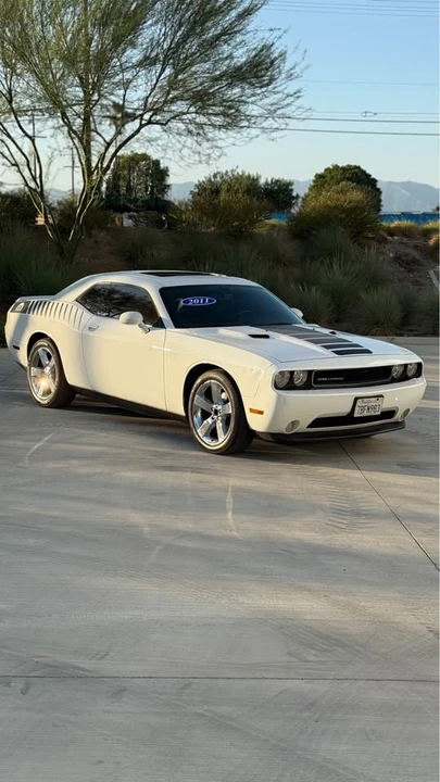 2011 Dodge Challenger 3rd Gen - Image 8 of 16