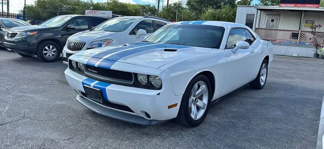 2011 Dodge Challenger Coupe 2D