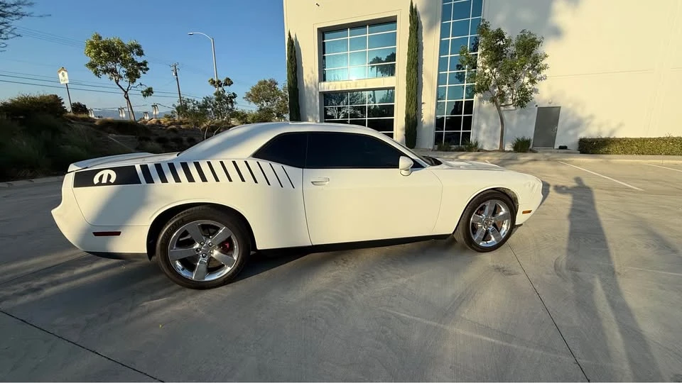 2011 Dodge Challenger 3rd Gen - Image 7 of 16