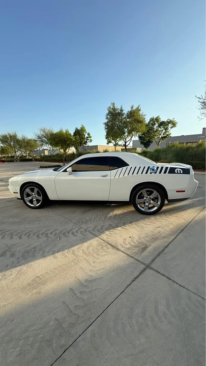 2011 Dodge Challenger 3rd Gen - Image 3 of 16