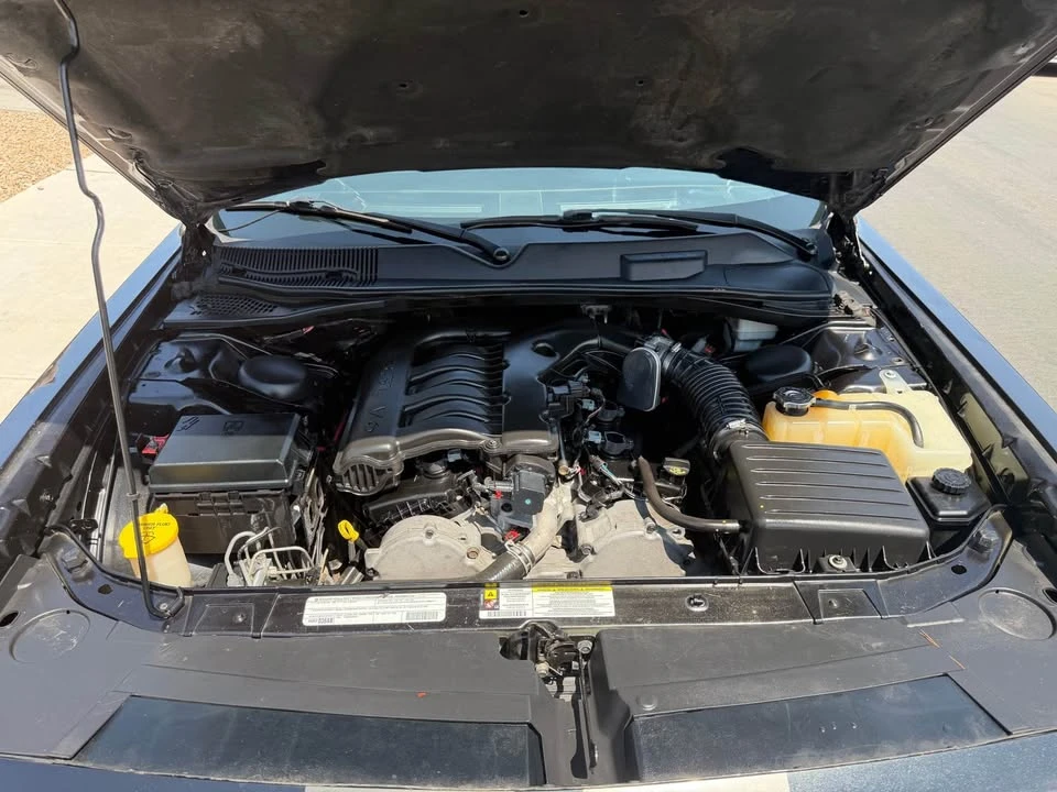 2011 Dodge Challenger 3rd Gen - Image 19 of 20