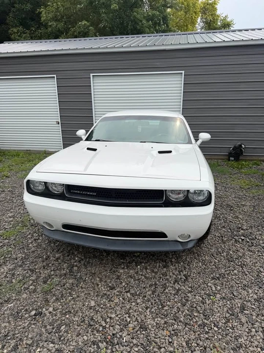 2011 Dodge Challenger 3rd Gen - Image 3 of 4