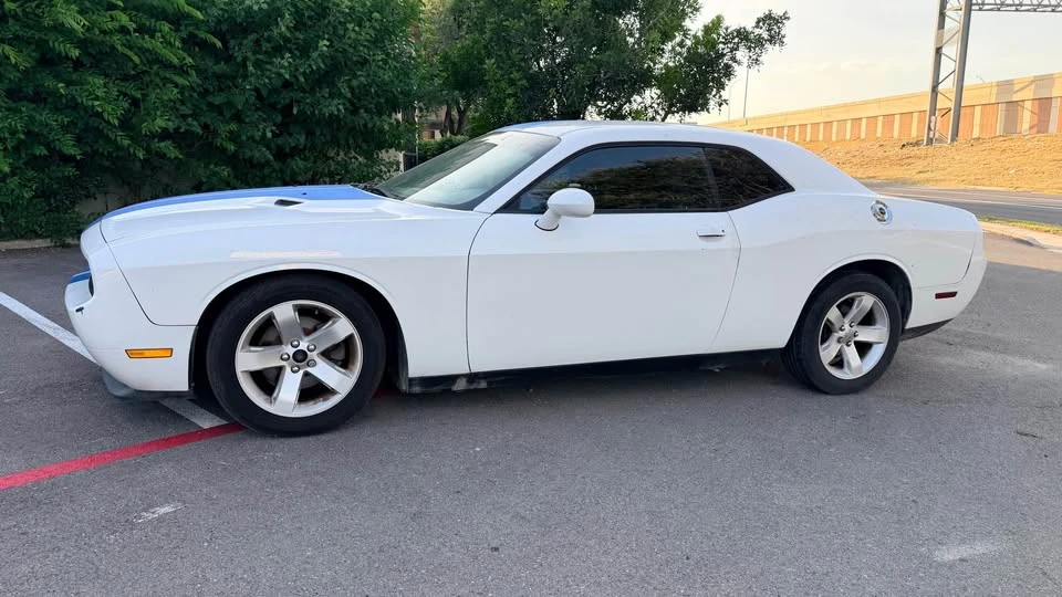 2011 Dodge Challenger 3rd Gen - Image 18 of 20