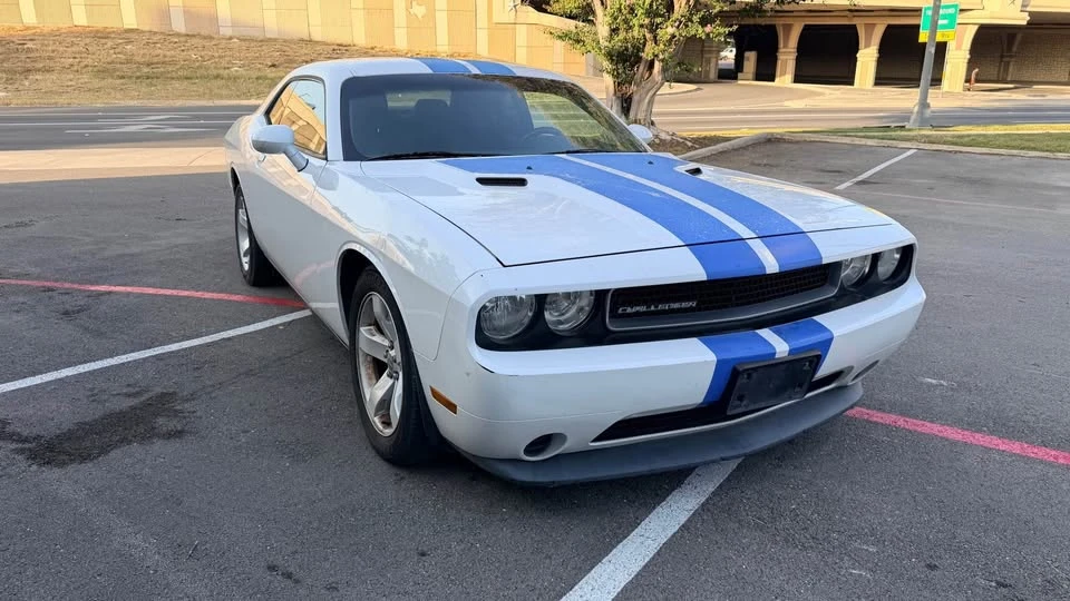 2011 Dodge Challenger 3rd Gen - Image 2 of 20