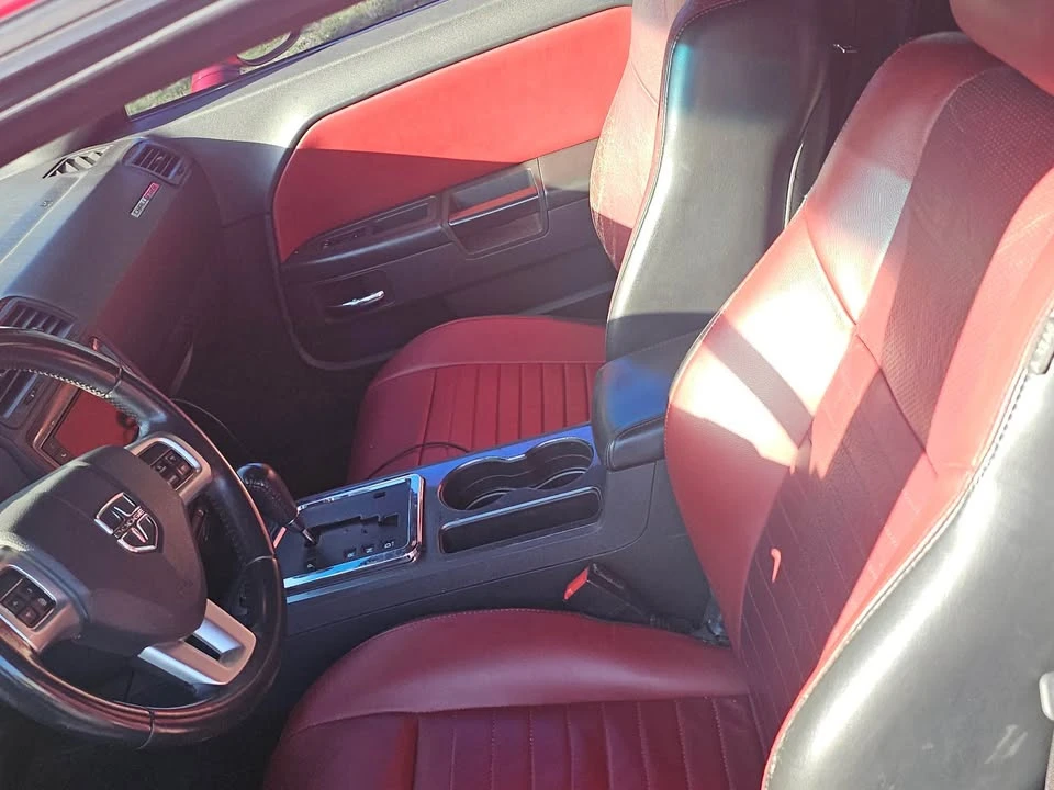 2011 Dodge Challenger 3rd Gen - Image 5 of 7