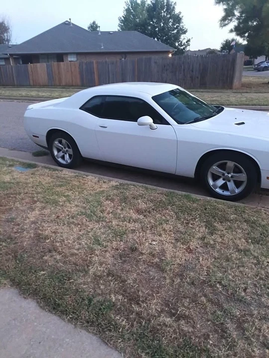 2011 Dodge Challenger 3rd Gen - Image 3 of 5