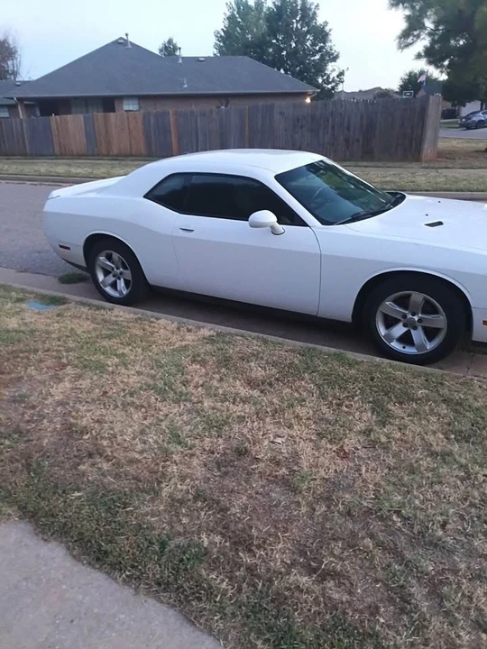 2011 Dodge Challenger 3rd Gen - Image 4 of 5