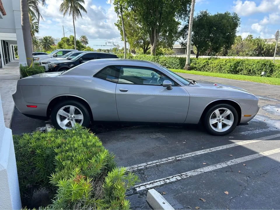 2011 Dodge Challenger 3rd Gen - Image 4 of 14