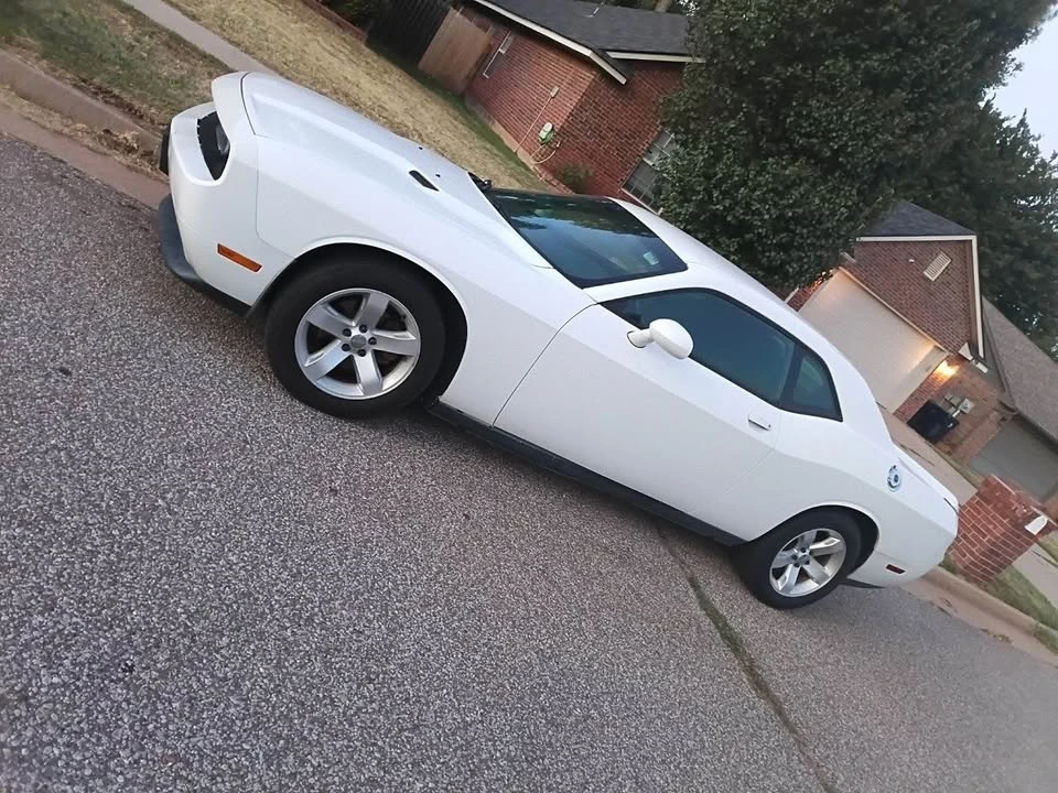 2011 Dodge Challenger 3rd Gen - Image 4 of 5