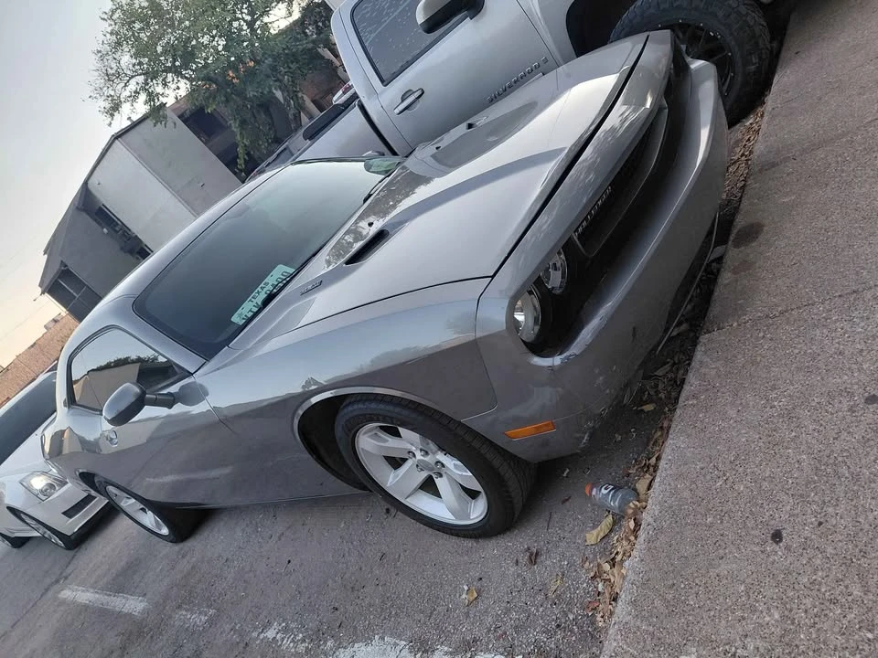 2011 Dodge Challenger 3rd Gen - Image 2 of 4