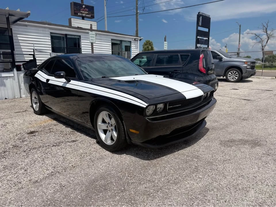 2011 Dodge Challenger 3rd Gen - Image 6 of 7
