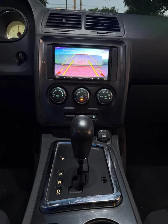 2011 Dodge Challenger 3rd Gen - Image 16 of 17