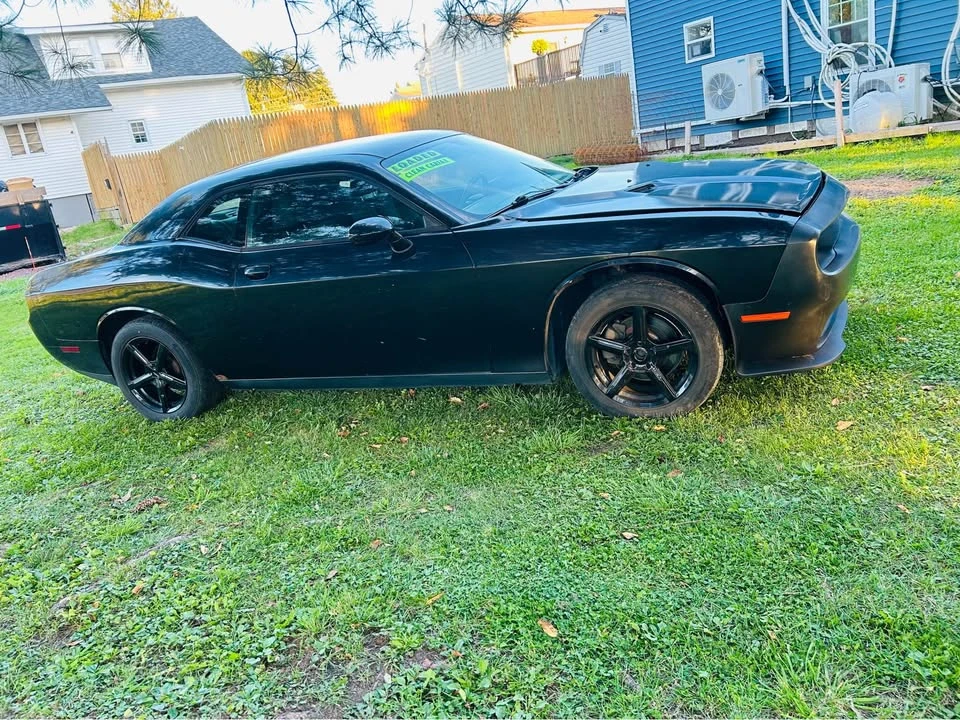 2011 Dodge Challenger 3rd Gen - Image 3 of 11