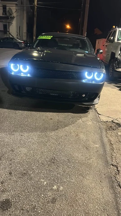 2011 Dodge Challenger 3rd Gen - Image 10 of 11