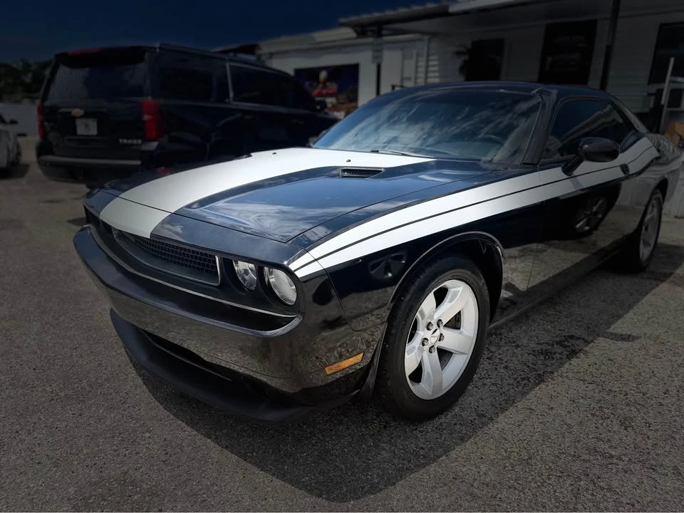2011 Dodge Challenger 3rd Gen - Image 2 of 8