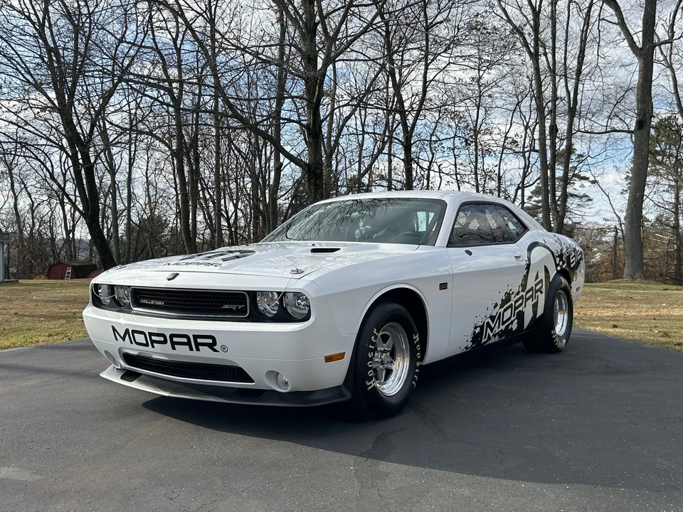 2011 Dodge Challenger 3rd Gen - Image 2 of 31