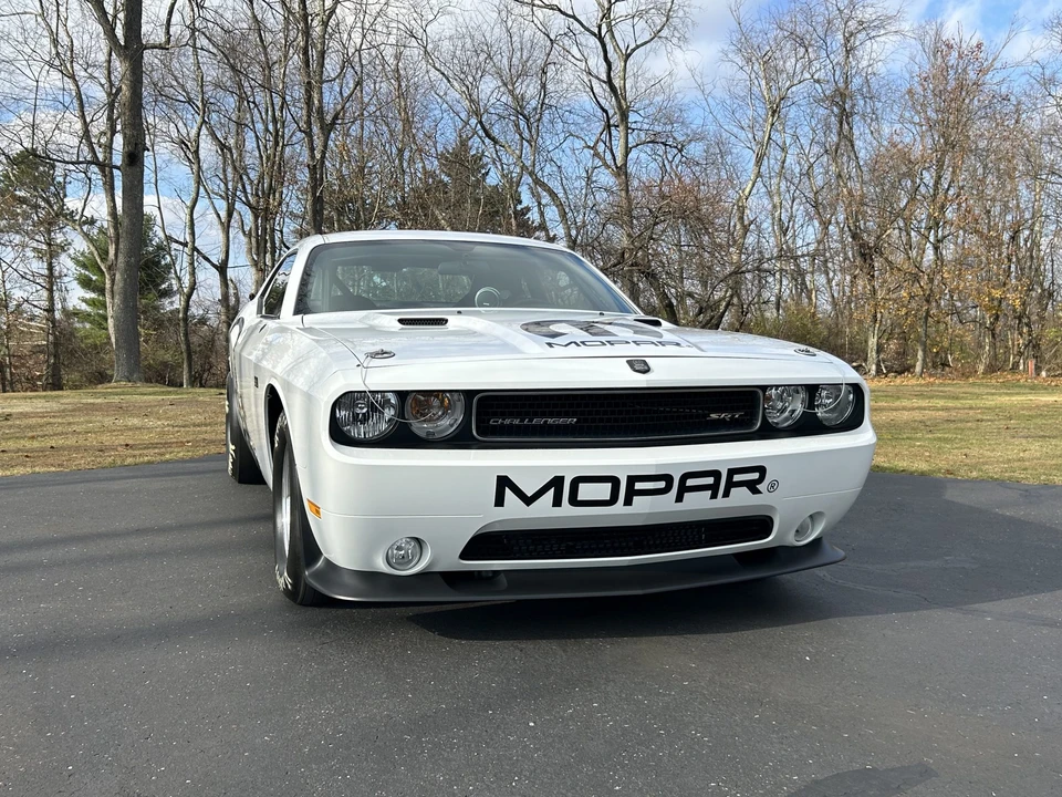 2011 Dodge Challenger 3rd Gen - Image 7 of 31