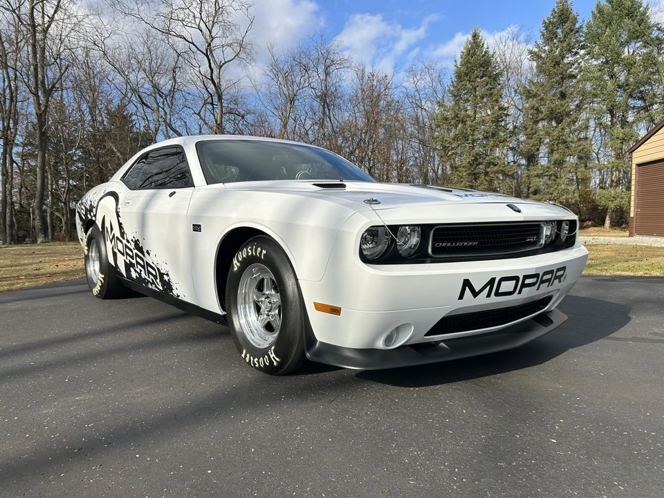2011 Dodge Challenger 3rd Gen - Image 8 of 31