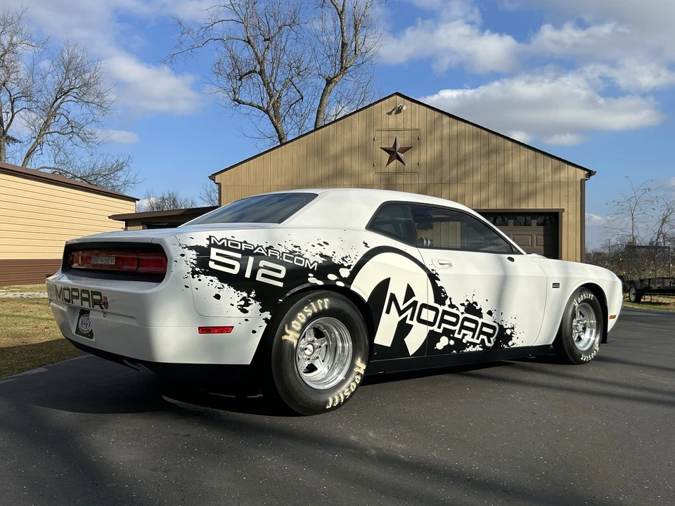 2011 Dodge Challenger 3rd Gen - Image 14 of 31