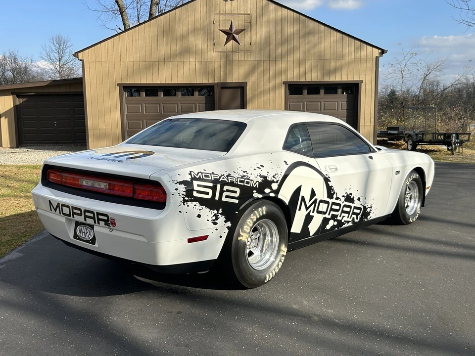 2011 Dodge Challenger 3rd Gen - Image 15 of 31