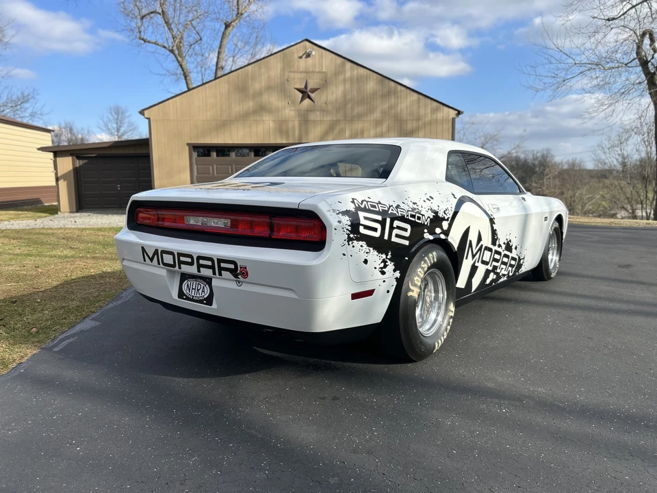 2011 Dodge Challenger 3rd Gen - Image 16 of 31