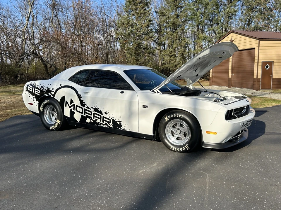 2011 Dodge Challenger 3rd Gen - Image 28 of 31