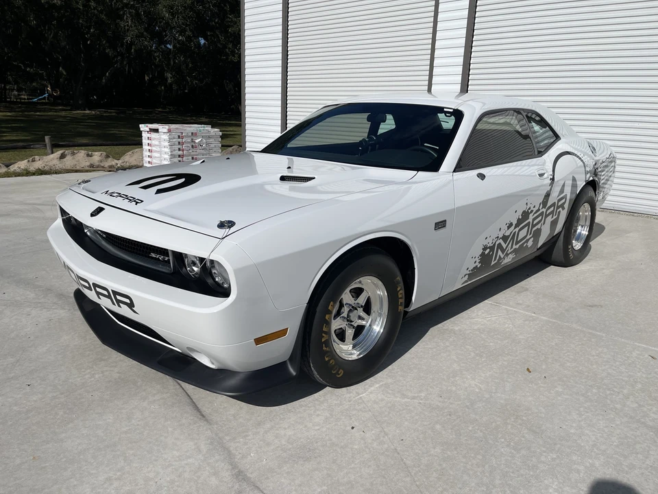 2011 Dodge Challenger 3rd Gen - Image 5 of 31