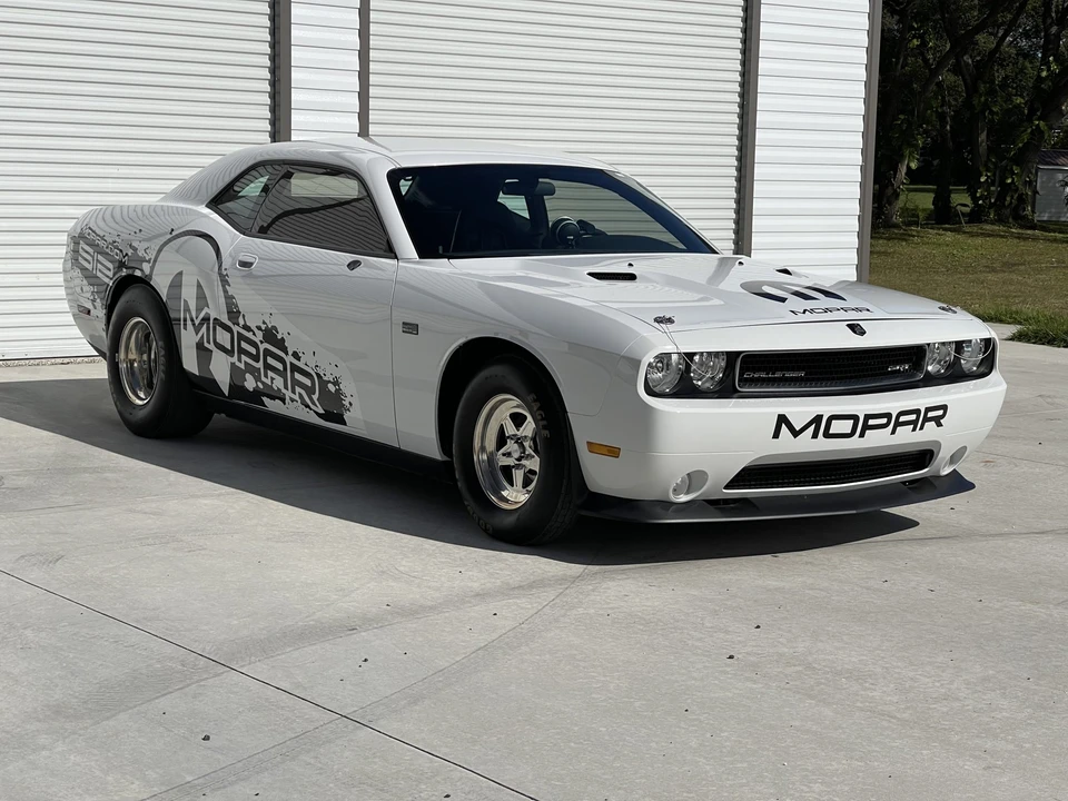 2011 Dodge Challenger 3rd Gen - Image 11 of 31