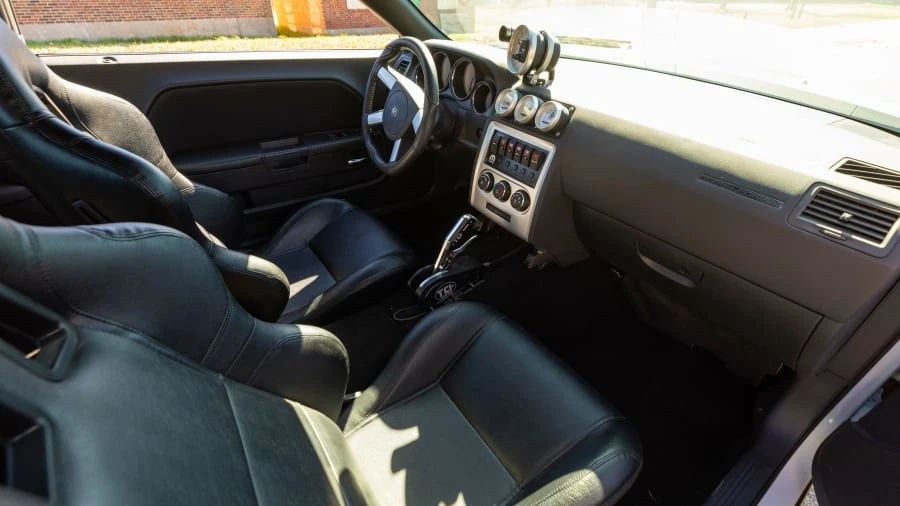 2011 Dodge Challenger 3rd Gen - Image 5 of 23