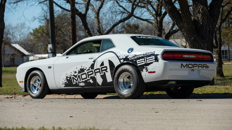 2011 Dodge Challenger 3rd Gen - Image 13 of 23