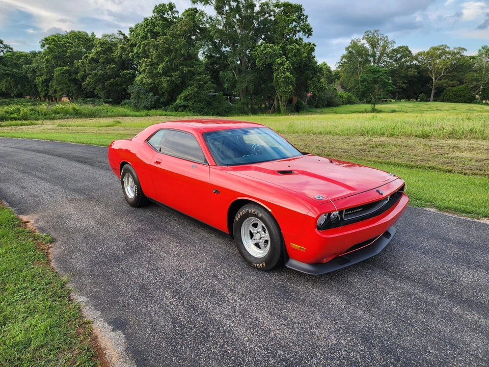 2011 Dodge Challenger 3rd Gen - Image 14 of 31