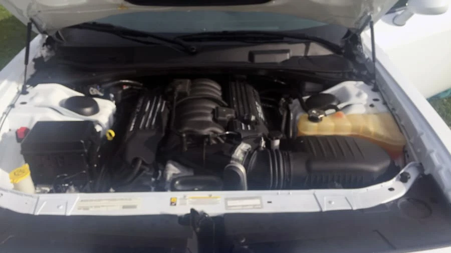 2011 Dodge Challenger SRT8 & 392 3rd Gen - Image 4 of 4