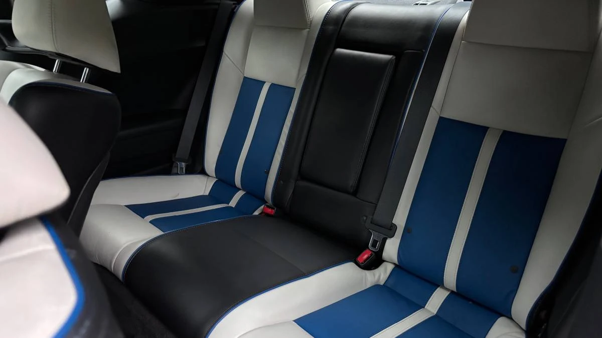 2011 Dodge Challenger - Image 4 of 7