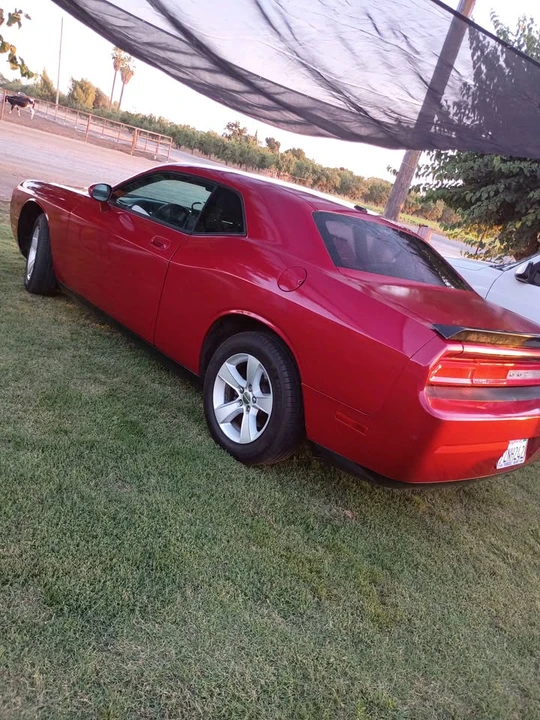 2011 Dodge Challenger 3rd Gen - Image 3 of 11