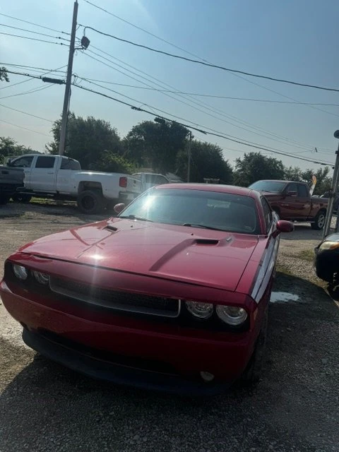 2011 Dodge Challenger 3rd Gen - Image 2 of 8