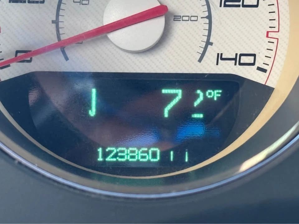 2011 Dodge Challenger 3rd Gen - Image 8 of 13