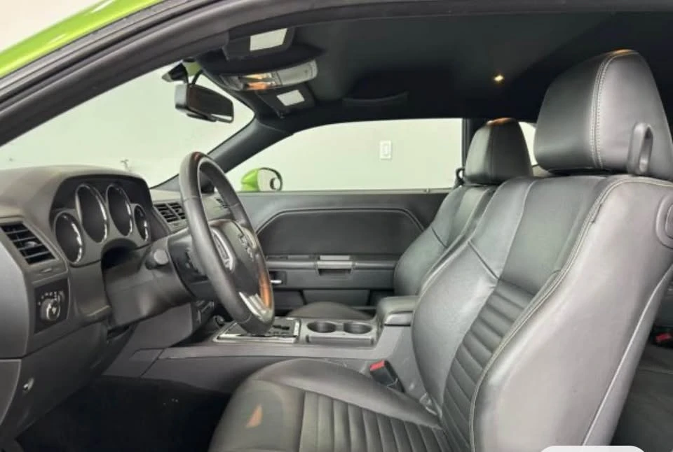 2011 Dodge Challenger 3rd Gen - Image 17 of 19