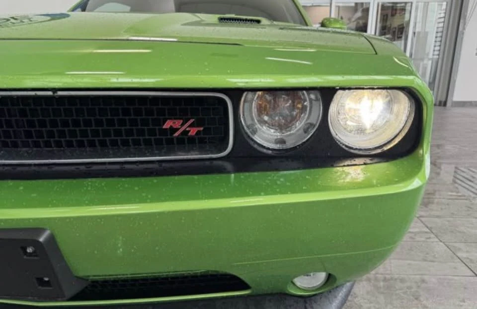 2011 Dodge Challenger 3rd Gen - Image 18 of 19