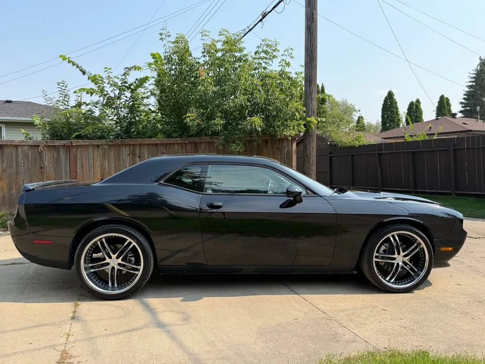 2011 Dodge Challenger 3rd Gen - Image 9 of 19