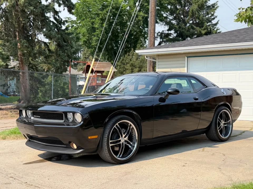 2011 Dodge Challenger 3rd Gen - Image 4 of 19