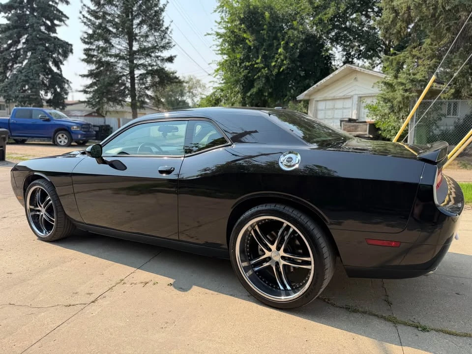2011 Dodge Challenger 3rd Gen - Image 6 of 19