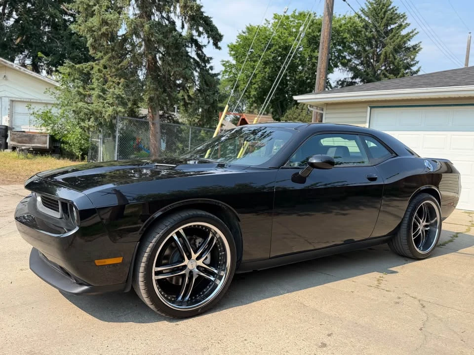 2011 Dodge Challenger 3rd Gen - Image 5 of 19